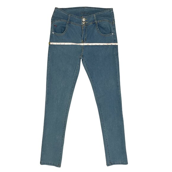 Y&F Stretch Women’s Sz 11/12 High Rise Curvy Fit Jeans Blue Rhinestone Buttons - Picture 6 of 16